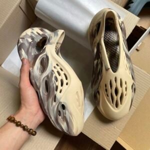 DÉP CLOG FOAM KEM – XÁM | THIẾT KẾ LIỀN KHỐI
